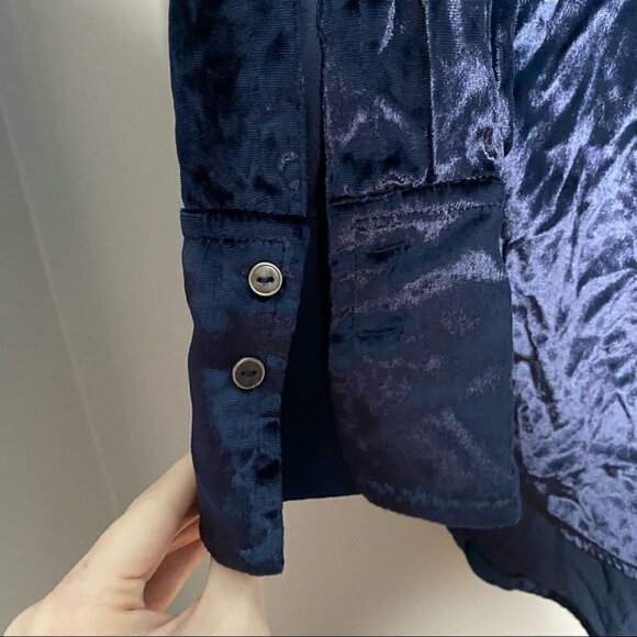 Anthropologie Maeve Blue Crushed Velvet Tie Neck Shirt REGENCYCORE - Picture 5 of 8
